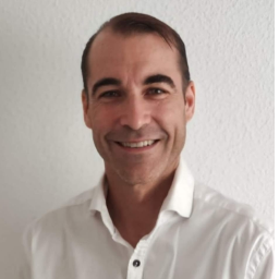 ARTURO G.